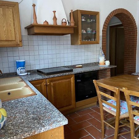 La Casina Rosella Apartment Монтайоне Екстериор снимка