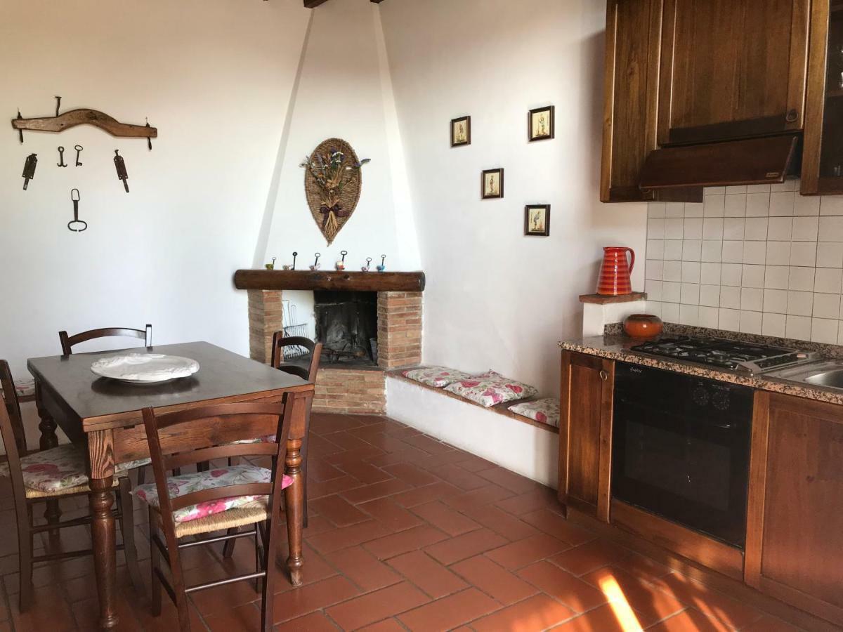 La Casina Rosella Apartment Монтайоне Екстериор снимка